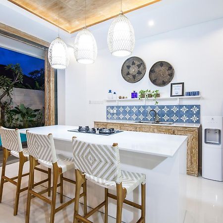 Ambermoon Villa 2 Seminyak  Ngoại thất bức ảnh