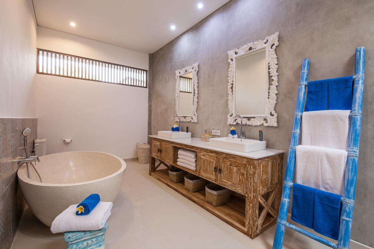 Ambermoon Villa 2 Seminyak  Ngoại thất bức ảnh