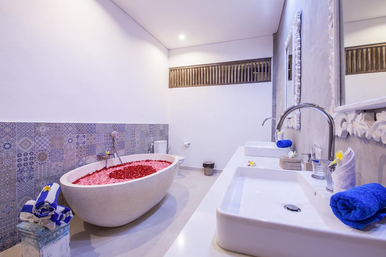 Ambermoon Villa 2 Seminyak  Ngoại thất bức ảnh